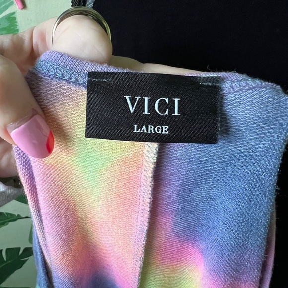 Vici Women’s Neon Tie Dye Harmony Top and Shorts Lounge Set Large - Picture 10 of 10